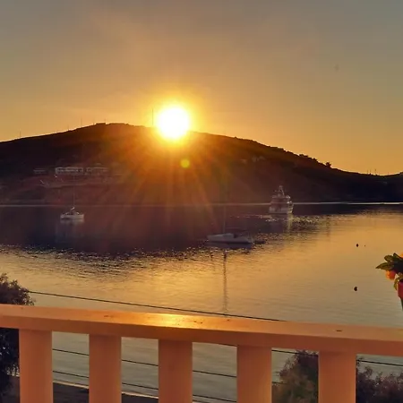 Maistrali 2* Livadi (Serifos)