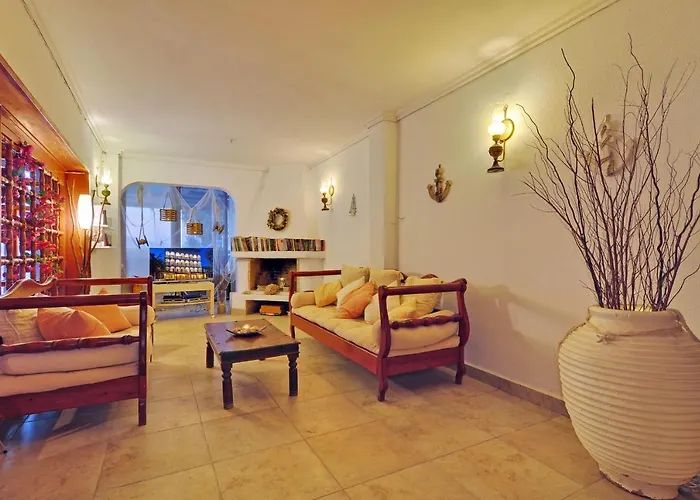 米斯特拉里酒店