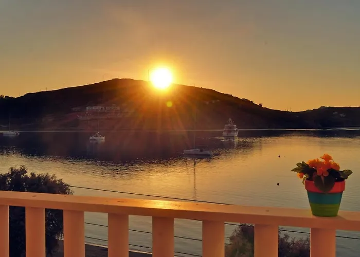 Maistrali 2* Livadi (Serifos)